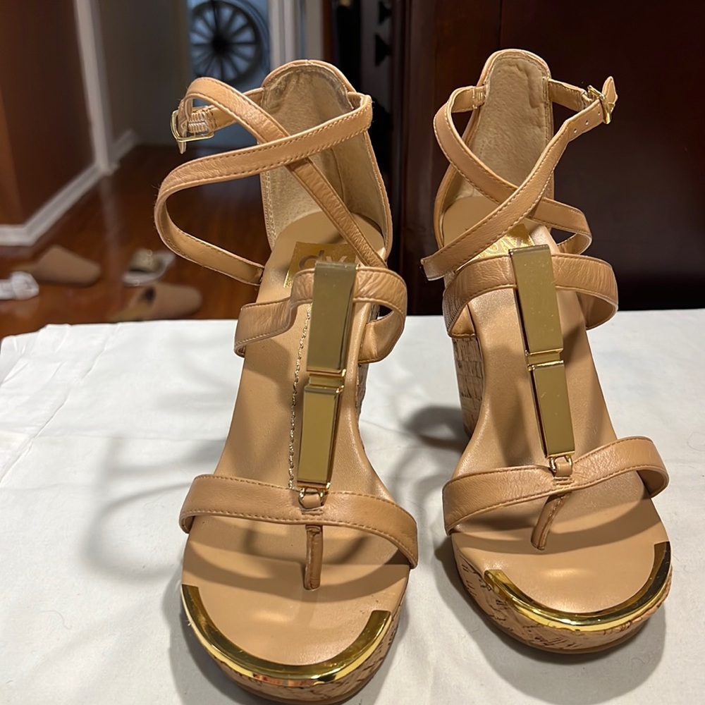 Women shoes